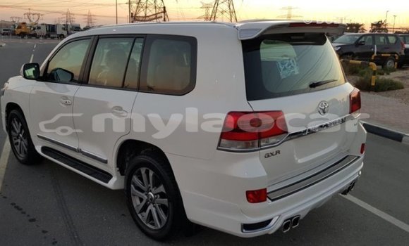 Buy Import Toyota Land Cruiser White Car in Import - Dubai in Attapeu Province Buy Import Toyota Land Cruiser White Car in Import - Dubai in Attapeu Province