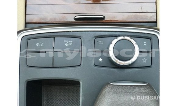 Buy Import Mercedes-Benz 190 (W201) White Car in Import - Dubai in Attapeu Province Buy Import Mercedes-Benz 190 (W201) White Car in Import - Dubai in Attapeu Province