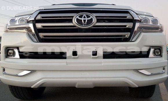 Buy Import Toyota Land Cruiser White Car in Import - Dubai in Attapeu Province Buy Import Toyota Land Cruiser White Car in Import - Dubai in Attapeu Province