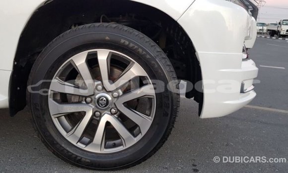 Buy Import Toyota Land Cruiser White Car in Import - Dubai in Attapeu Province Buy Import Toyota Land Cruiser White Car in Import - Dubai in Attapeu Province
