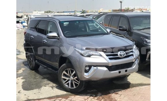 Acheter Import Voiture Toyota Fortuner Autre à Import - Dubai, Attapeu Province Acheter Import Voiture Toyota Fortuner Autre à Import - Dubai, Attapeu Province