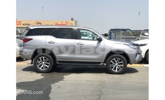 Acheter Import Voiture Toyota Fortuner Autre à Import - Dubai, Attapeu Province Acheter Import Voiture Toyota Fortuner Autre à Import - Dubai, Attapeu Province