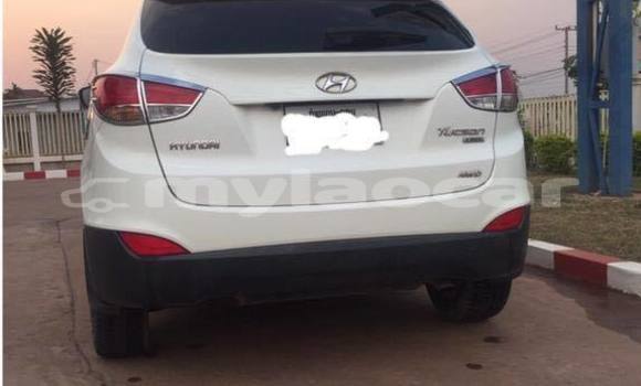 Buy Used Hyundai Tucson White Car in Vientiane in Vientiane Province Buy Used Hyundai Tucson White Car in Vientiane in Vientiane Province