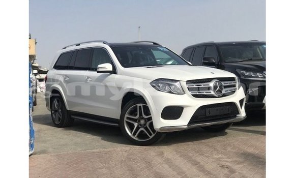 Buy Import Mercedes-Benz 190 (W201) White Car in Import - Dubai in Attapeu Province