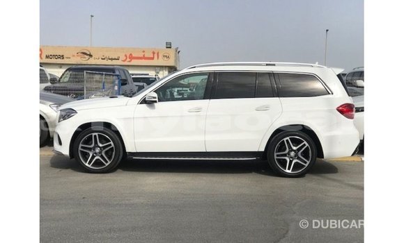 Buy Import Mercedes-Benz 190 (W201) White Car in Import - Dubai in Attapeu Province Buy Import Mercedes-Benz 190 (W201) White Car in Import - Dubai in Attapeu Province