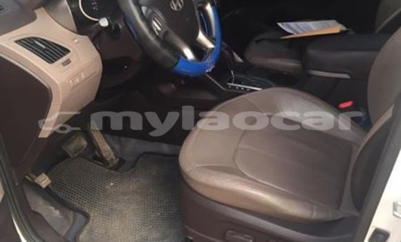 Buy Used Hyundai Tucson White Car in Vientiane in Vientiane Province Buy Used Hyundai Tucson White Car in Vientiane in Vientiane Province