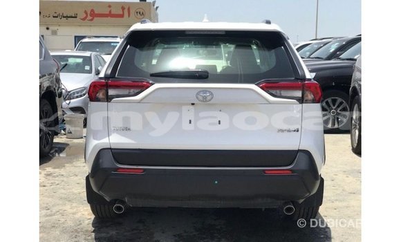 ຊື້ ການ ນຳ ເຂົ້າ Toyota 4Runner White ລົດ ໃນ Import - Dubai ໃນ Attapeu Province ຊື້ ການ ນຳ ເຂົ້າ Toyota 4Runner White ລົດ ໃນ Import - Dubai ໃນ Attapeu Province