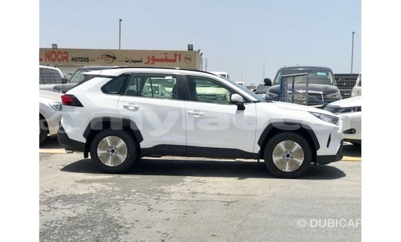 ຊື້ ການ ນຳ ເຂົ້າ Toyota 4Runner White ລົດ ໃນ Import - Dubai ໃນ Attapeu Province ຊື້ ການ ນຳ ເຂົ້າ Toyota 4Runner White ລົດ ໃນ Import - Dubai ໃນ Attapeu Province
