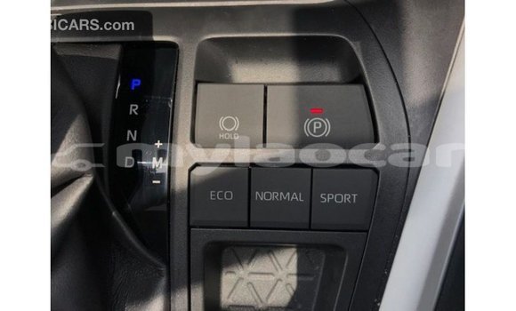 ຊື້ ການ ນຳ ເຂົ້າ Toyota 4Runner White ລົດ ໃນ Import - Dubai ໃນ Attapeu Province ຊື້ ການ ນຳ ເຂົ້າ Toyota 4Runner White ລົດ ໃນ Import - Dubai ໃນ Attapeu Province