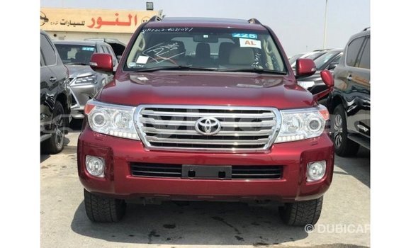 Acheter Import Voiture Toyota Land Cruiser Rouge à Import - Dubai, Attapeu Province Acheter Import Voiture Toyota Land Cruiser Rouge à Import - Dubai, Attapeu Province