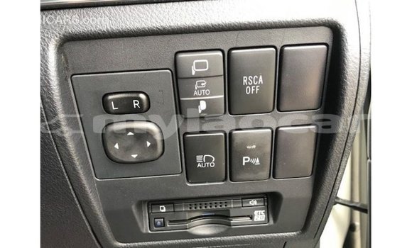 Buy Import Toyota Land Cruiser White Car in Import - Dubai in Attapeu Province Buy Import Toyota Land Cruiser White Car in Import - Dubai in Attapeu Province