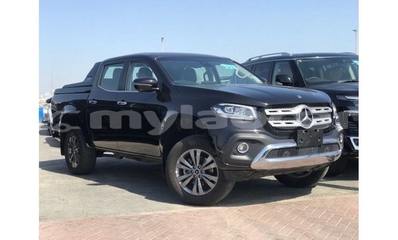Buy Import Mercedes-Benz 250 Black Car in Import - Dubai in Attapeu Province