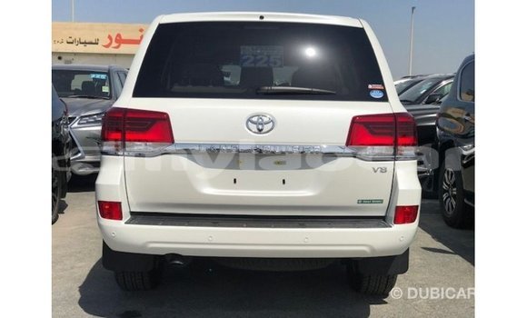 Buy Import Toyota Land Cruiser White Car in Import - Dubai in Attapeu Province Buy Import Toyota Land Cruiser White Car in Import - Dubai in Attapeu Province