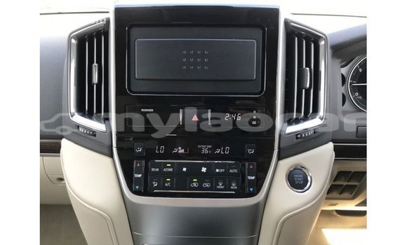 Buy Import Toyota Land Cruiser White Car in Import - Dubai in Attapeu Province Buy Import Toyota Land Cruiser White Car in Import - Dubai in Attapeu Province