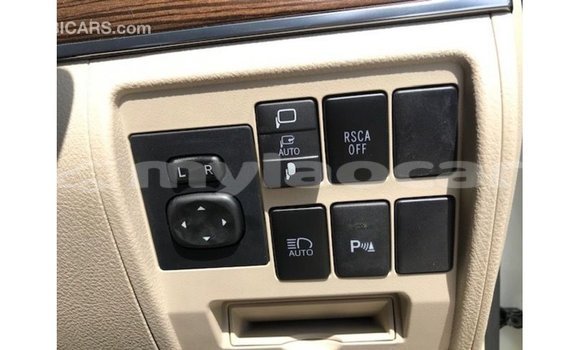 Buy Import Toyota Land Cruiser White Car in Import - Dubai in Attapeu Province Buy Import Toyota Land Cruiser White Car in Import - Dubai in Attapeu Province
