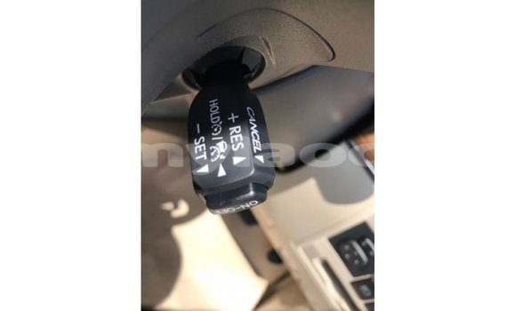 Buy Import Toyota Land Cruiser White Car in Import - Dubai in Attapeu Province Buy Import Toyota Land Cruiser White Car in Import - Dubai in Attapeu Province