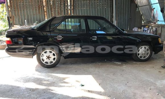 Buy Used Mercedes-Benz E-klasse Black Car in Vientiane in Vientiane Province Buy Used Mercedes-Benz E-klasse Black Car in Vientiane in Vientiane Province