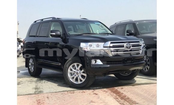 Acheter Import Voiture Toyota Land Cruiser Noir à Import - Dubai, Attapeu Province Acheter Import Voiture Toyota Land Cruiser Noir à Import - Dubai, Attapeu Province