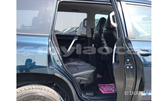 Acheter Import Voiture Toyota Prado Bleu à Import - Dubai, Attapeu Province Acheter Import Voiture Toyota Prado Bleu à Import - Dubai, Attapeu Province