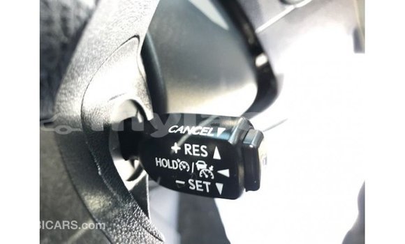 Acheter Import Voiture Toyota Prado Bleu à Import - Dubai, Attapeu Province Acheter Import Voiture Toyota Prado Bleu à Import - Dubai, Attapeu Province