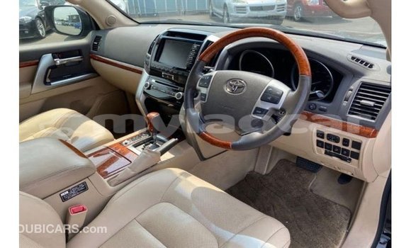 ຊື້ ການ ນຳ ເຂົ້າ Toyota Land Cruiser Black ລົດ ໃນ Import - Dubai ໃນ Attapeu Province ຊື້ ການ ນຳ ເຂົ້າ Toyota Land Cruiser Black ລົດ ໃນ Import - Dubai ໃນ Attapeu Province