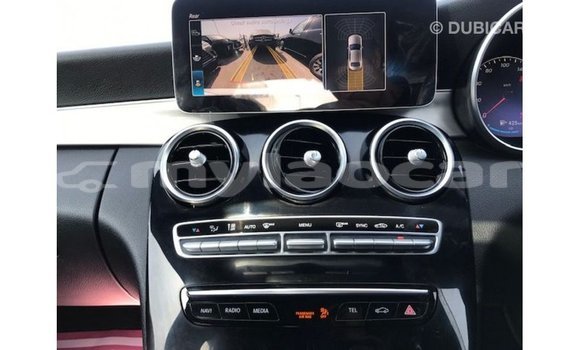 Acheter Import Voiture Mercedes-Benz 200 Autre à Import - Dubai, Attapeu Province Acheter Import Voiture Mercedes-Benz 200 Autre à Import - Dubai, Attapeu Province