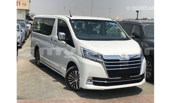 ຊື້ ການ ນຳ ເຂົ້າ Toyota Granvia White ລົດ ໃນ Import - Dubai ໃນ Attapeu Province ຊື້ ການ ນຳ ເຂົ້າ Toyota Granvia White ລົດ ໃນ Import - Dubai ໃນ Attapeu Province
