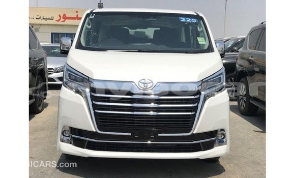 ຊື້ ການ ນຳ ເຂົ້າ Toyota Granvia White ລົດ ໃນ Import - Dubai ໃນ Attapeu Province ຊື້ ການ ນຳ ເຂົ້າ Toyota Granvia White ລົດ ໃນ Import - Dubai ໃນ Attapeu Province
