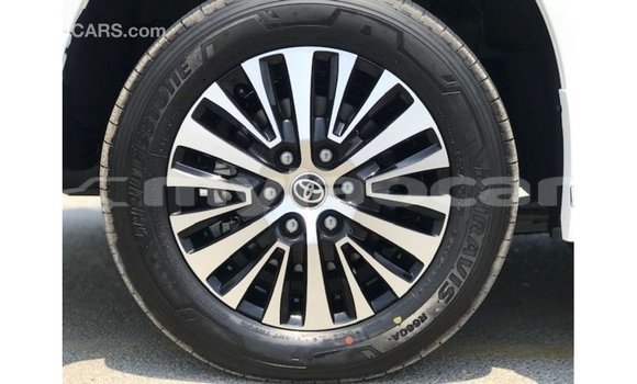 ຊື້ ການ ນຳ ເຂົ້າ Toyota Granvia White ລົດ ໃນ Import - Dubai ໃນ Attapeu Province ຊື້ ການ ນຳ ເຂົ້າ Toyota Granvia White ລົດ ໃນ Import - Dubai ໃນ Attapeu Province