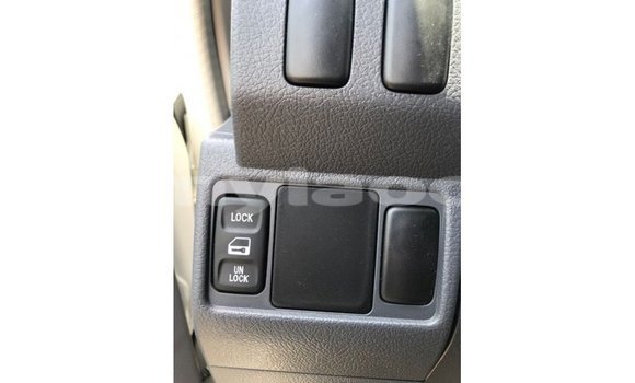 Buy Import Toyota Land Cruiser White Car in Import - Dubai in Attapeu Province Buy Import Toyota Land Cruiser White Car in Import - Dubai in Attapeu Province