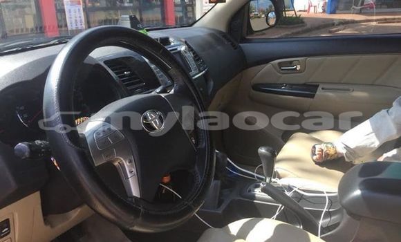 Buy Used Toyota Fortuner Silver Car in Vientiane in Vientiane Province Buy Used Toyota Fortuner Silver Car in Vientiane in Vientiane Province