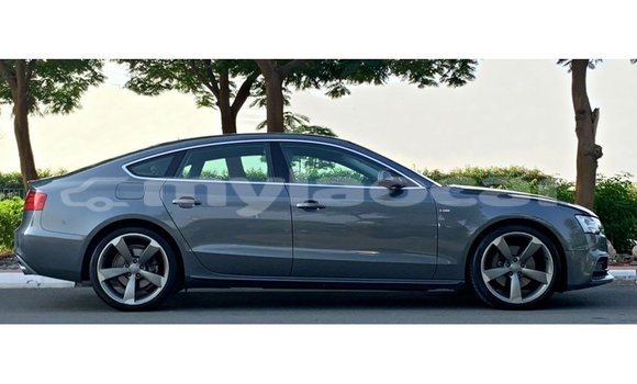 Buy Import Audi 100 Other Car in Import - Dubai in Attapeu Province Buy Import Audi 100 Other Car in Import - Dubai in Attapeu Province