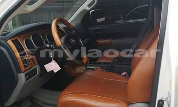 Buy Used Toyota Tundra White Car in Vientiane in Vientiane Province Buy Used Toyota Tundra White Car in Vientiane in Vientiane Province