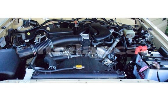 Buy Import Toyota Land Cruiser Beige Car in Import - Dubai in Attapeu Province Buy Import Toyota Land Cruiser Beige Car in Import - Dubai in Attapeu Province