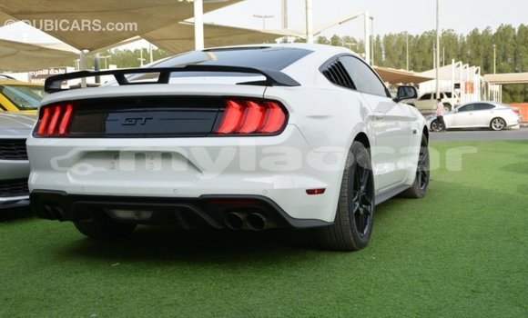 Buy Import Ford Mustang White Car in Import - Dubai in Attapeu Province Buy Import Ford Mustang White Car in Import - Dubai in Attapeu Province