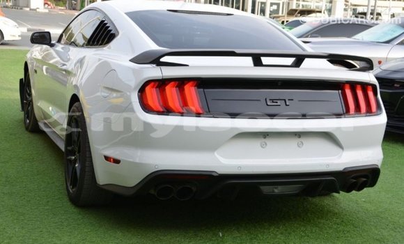 Buy Import Ford Mustang White Car in Import - Dubai in Attapeu Province Buy Import Ford Mustang White Car in Import - Dubai in Attapeu Province