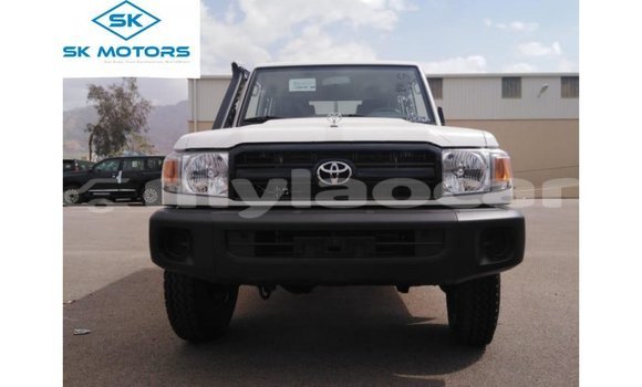 Buy Import Toyota Land Cruiser White Car in Import - Dubai in Attapeu Province Buy Import Toyota Land Cruiser White Car in Import - Dubai in Attapeu Province