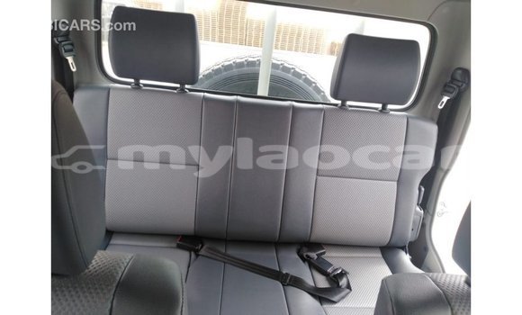 Buy Import Toyota Land Cruiser White Car in Import - Dubai in Attapeu Province Buy Import Toyota Land Cruiser White Car in Import - Dubai in Attapeu Province
