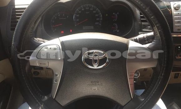 Buy Used Toyota Fortuner Silver Car in Vientiane in Vientiane Province Buy Used Toyota Fortuner Silver Car in Vientiane in Vientiane Province