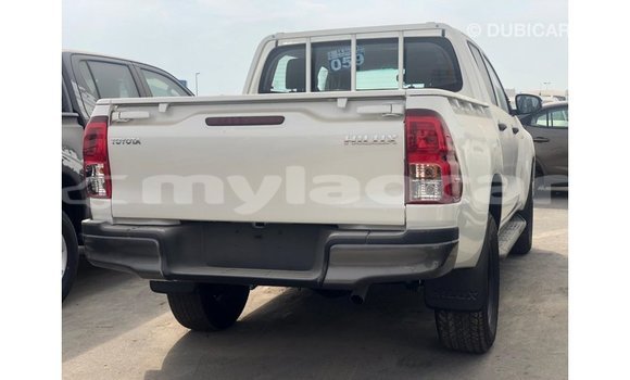 Buy Import Toyota Hilux White Car in Import - Dubai in Attapeu Province Buy Import Toyota Hilux White Car in Import - Dubai in Attapeu Province
