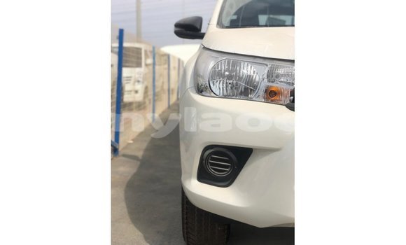 Buy Import Toyota Hilux White Car in Import - Dubai in Attapeu Province Buy Import Toyota Hilux White Car in Import - Dubai in Attapeu Province