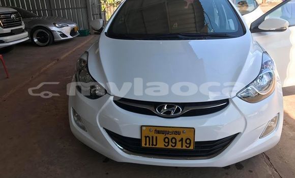 Buy Used Hyundai Elantra White Car in Vientiane in Vientiane Province Buy Used Hyundai Elantra White Car in Vientiane in Vientiane Province