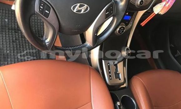 Buy Used Hyundai Elantra White Car in Vientiane in Vientiane Province Buy Used Hyundai Elantra White Car in Vientiane in Vientiane Province
