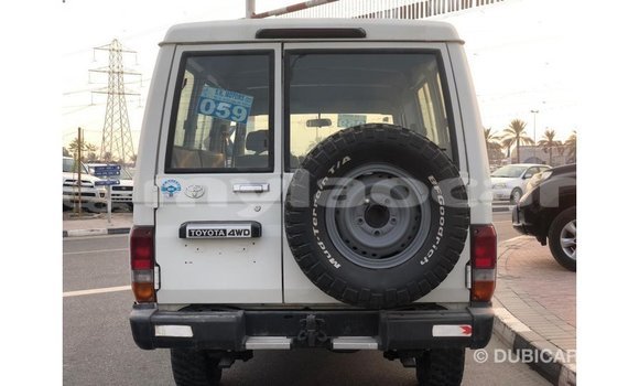Buy Import Toyota Land Cruiser White Car in Import - Dubai in Attapeu Province Buy Import Toyota Land Cruiser White Car in Import - Dubai in Attapeu Province