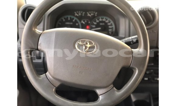 Buy Import Toyota Land Cruiser White Car in Import - Dubai in Attapeu Province Buy Import Toyota Land Cruiser White Car in Import - Dubai in Attapeu Province
