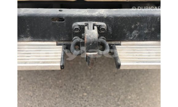 Buy Import Toyota Land Cruiser White Car in Import - Dubai in Attapeu Province Buy Import Toyota Land Cruiser White Car in Import - Dubai in Attapeu Province