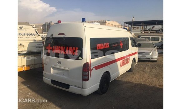 Buy Import Toyota Hiace White Car in Import - Dubai in Attapeu Province Buy Import Toyota Hiace White Car in Import - Dubai in Attapeu Province