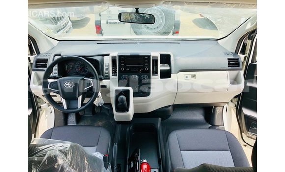 Buy Import Toyota Hiace White Car in Import - Dubai in Attapeu Province Buy Import Toyota Hiace White Car in Import - Dubai in Attapeu Province