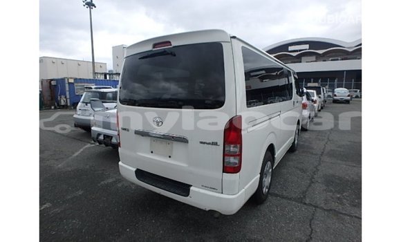 Buy Import Toyota Hiace White Car in Import - Dubai in Attapeu Province Buy Import Toyota Hiace White Car in Import - Dubai in Attapeu Province