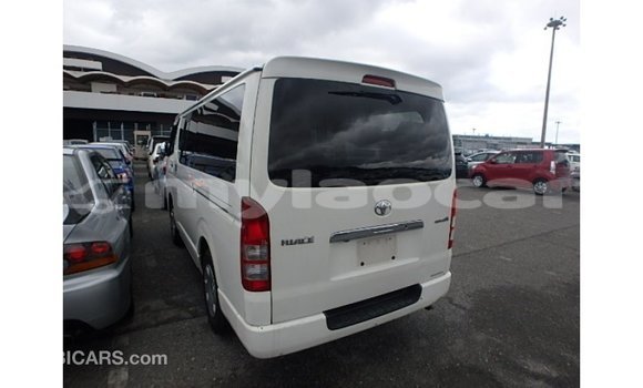 Buy Import Toyota Hiace White Car in Import - Dubai in Attapeu Province Buy Import Toyota Hiace White Car in Import - Dubai in Attapeu Province